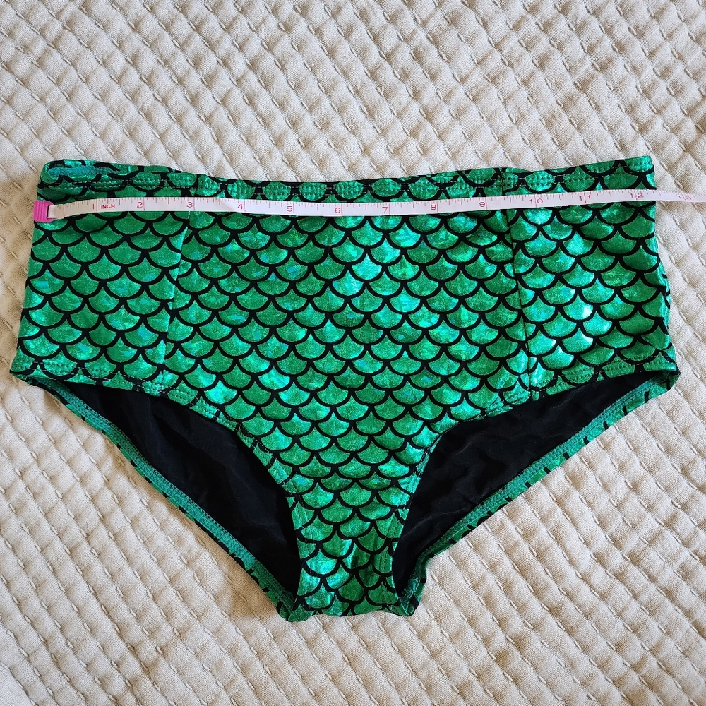 Women's Ariel little mermaid Swimsuit - Picture 3 of 11